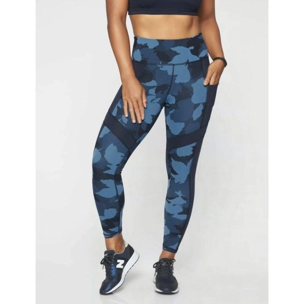 Flash Sale 🚩🛑⏳ Athleta All  Blue Camouflage Size XS Tonal Blue Zip Pocket